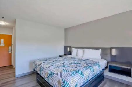 Motel 6 Virginia Beach, VA - 4