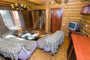 Dersu Uzala Hotel, Podobovets