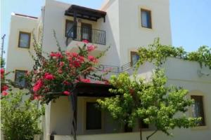 Ozukara Apartments 1, Guembet