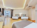 Mega Triple room with balcony