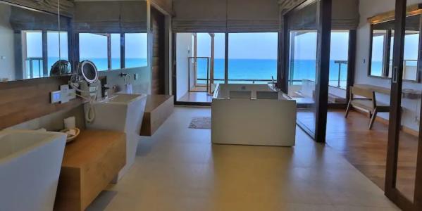 Pandanus Beach Resort & Spa - 83