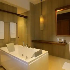 Pandanus Beach Resort & Spa - 67