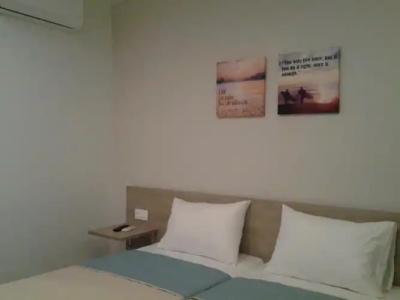 Lolas Platanias - 67