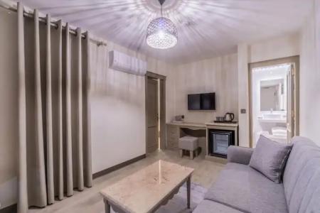 Manzara Boutique - 81