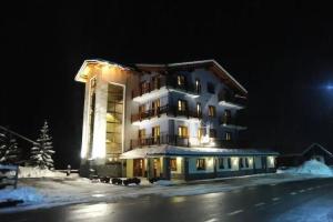 Hotel Laghetto, Arcesaz