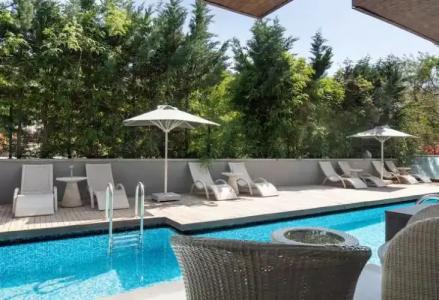 DoubleTree by Hilton - 51