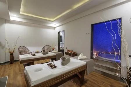 DoubleTree by Hilton - 20