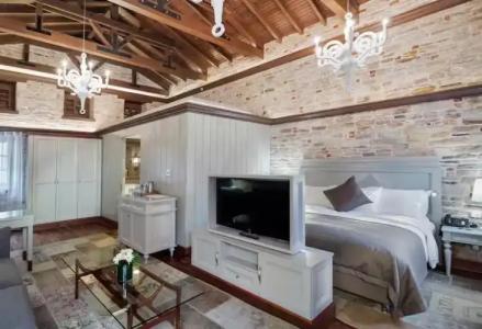 DoubleTree by Hilton - 61