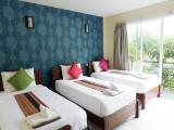 Deluxe Triple room with balcony
