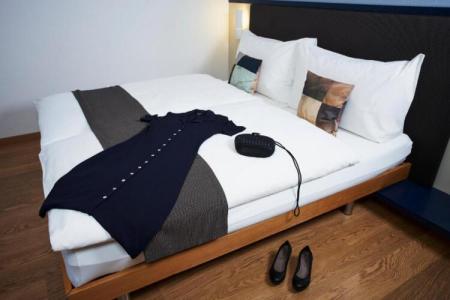 Bristol Zurich - 142