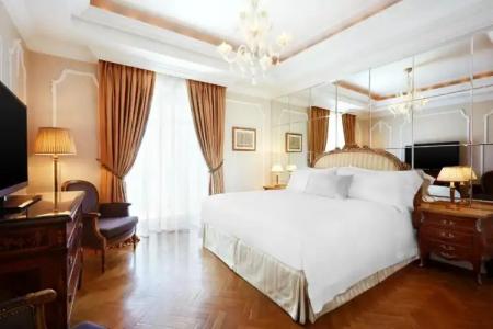 King George, a Luxury Collection, - 84