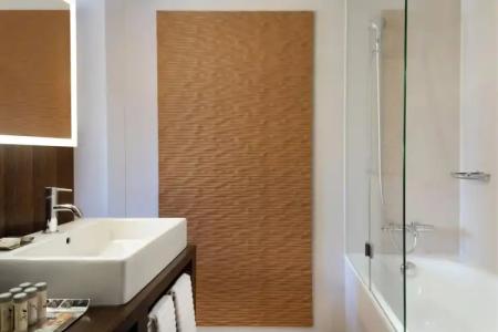 Renaissance Zurich Tower - 8