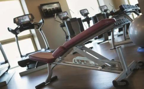 Renaissance Zurich Tower - 18