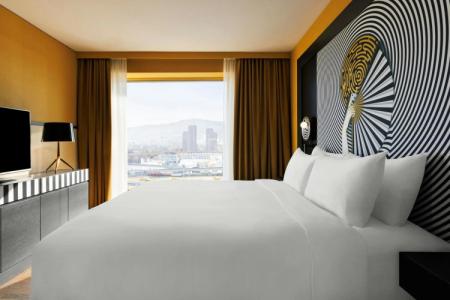 Renaissance Zurich Tower - 4