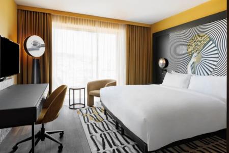 Renaissance Zurich Tower - 55