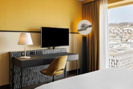 Renaissance Zurich Tower - 63