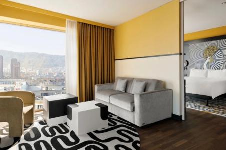 Renaissance Zurich Tower - 74