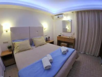 Soleil Apartments  Studios - 1