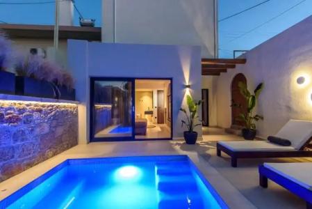 Soleil Apartments  Studios - 57