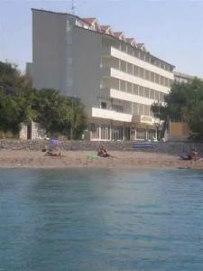 Meridijan Adults Only - 9