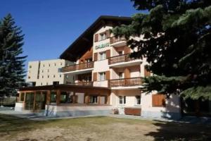 Hotel Garni Panorama, Scuol