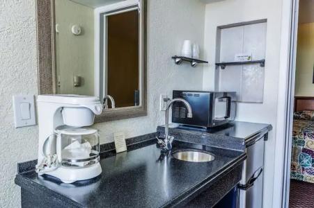 The Crusader Oceanfront Family Resort - 50