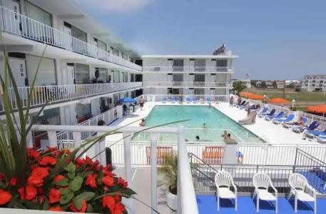 The Crusader Oceanfront Family Resort - 7