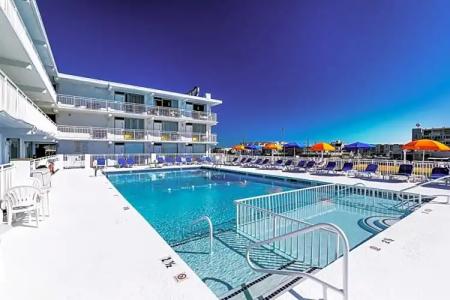 The Crusader Oceanfront Family Resort - 34