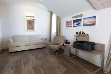 Al Campanile - Luxury Suites & Apartments - 126
