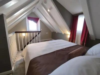 XII Century Heritage - 45