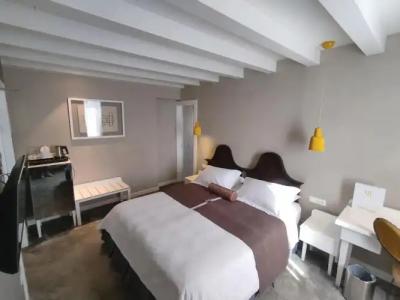 XII Century Heritage - 34