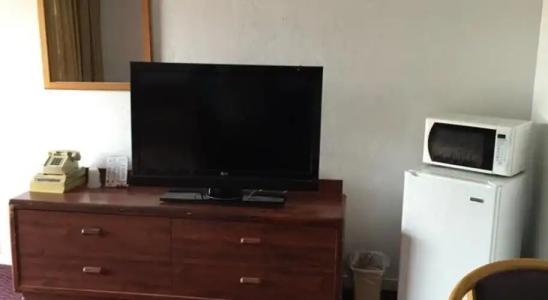 Quail Inn Motel - 11