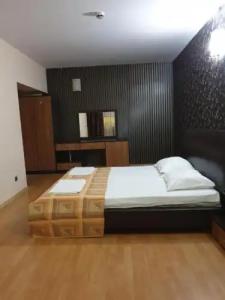 Guest House California - 18