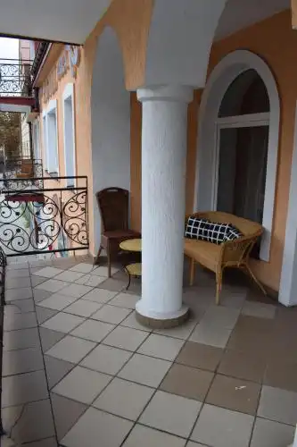 Cremova Aparthotel - 12