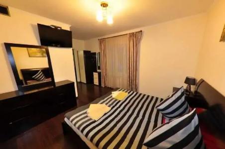 Villa Parlament - 60