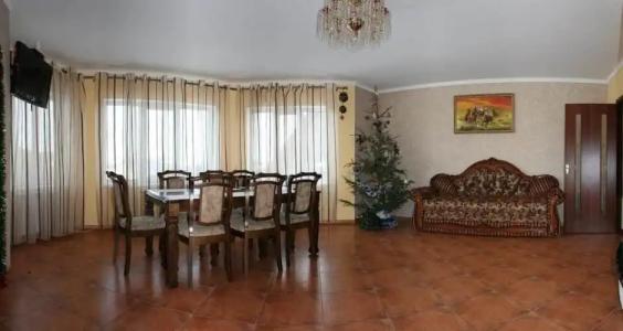 Villa Parlament - 25