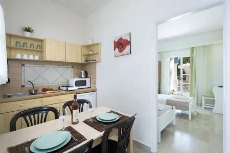 The Orange Garden Apartments - 19