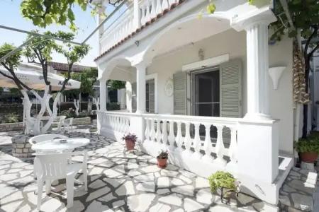 The Orange Garden Apartments - 18