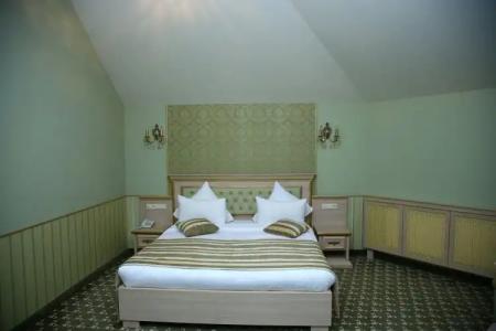 Multi Rest House - 80
