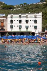 Le Sirene - 1