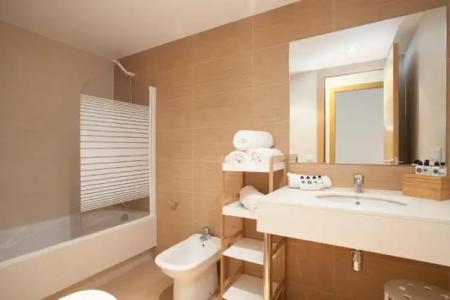 Tarter Mountain Suites - 85