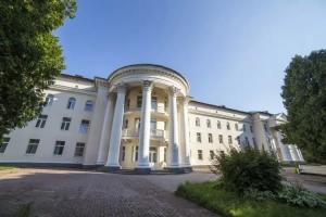 Imeni Gorkogo Health Resort, Yunost