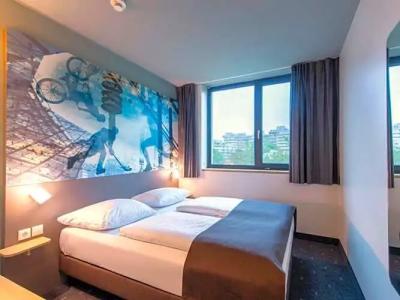 B&B München-Olympiapark - 22