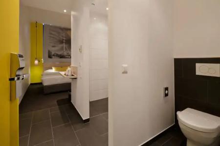 B&B München-Olympiapark - 10