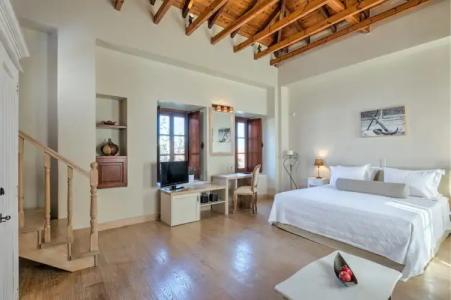 Mare Monte Luxury Suites - 39