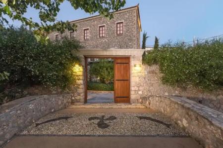 Mare Monte Luxury Suites - 40