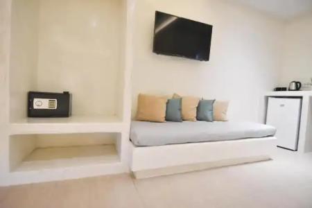 Santorini Breeze - 24