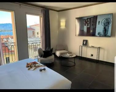 Pozzo di Borgo - 104