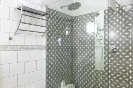 Heinitzburg Boutique - 32