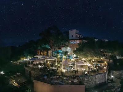 Heinitzburg Boutique - 31